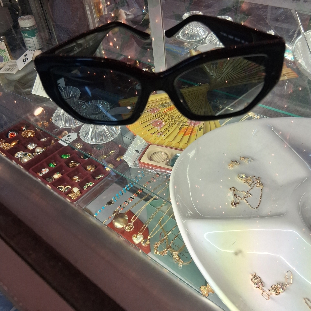 Tory Burch Black Sunglasses
